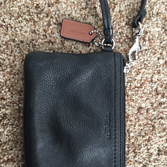 Coach - Picture 1 of 1